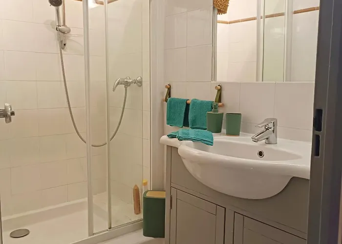 à 100m De La * Mandelieu